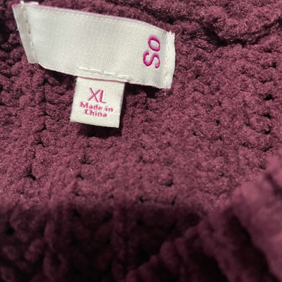 Sweater - Picture 4 of 4